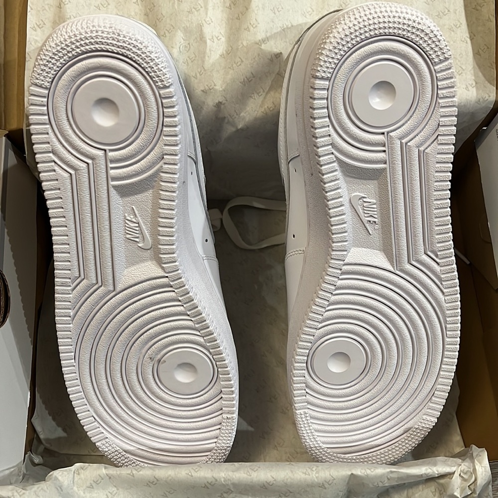 Travis Scott x Nike Air Force 1 - Picture 4 of 6